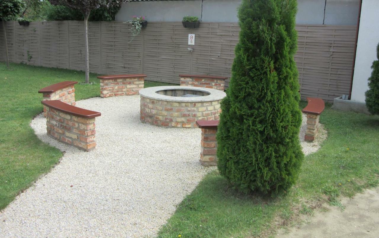 Zafir Sziget Apartman Sárvár المظهر الخارجي الصورة